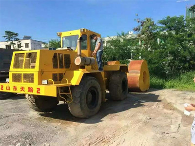 赤坎區(qū)沖擊碾出租 助力工程建設，機械設備租賃服務全面升級